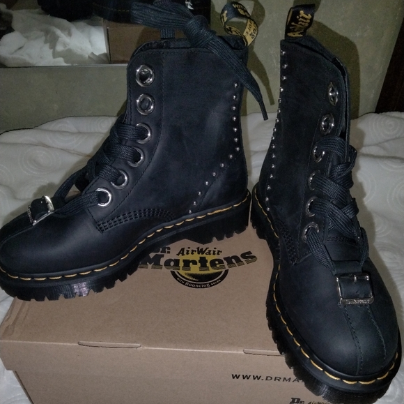 Doc Marten (US 8/UK 6/EU 39) Black Gomez Combat Boots - Picture 1 of 6
